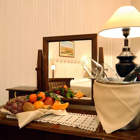 Aricia Hotel 3*