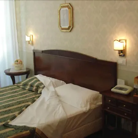 Aricia Hotel 3*