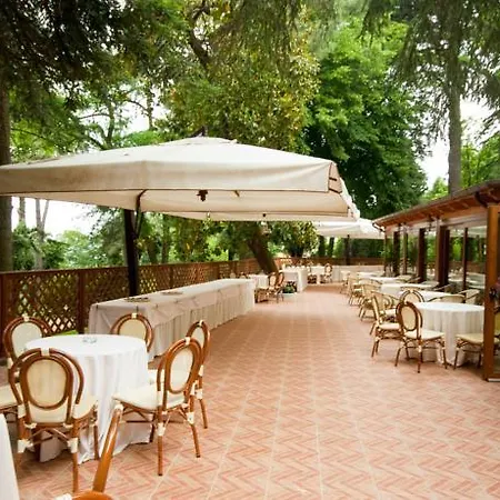 Aricia Hotel 3*