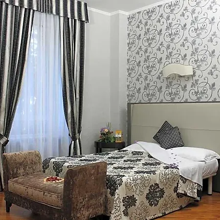 Отель Aricia