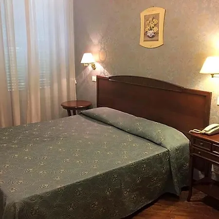 Aricia Otel