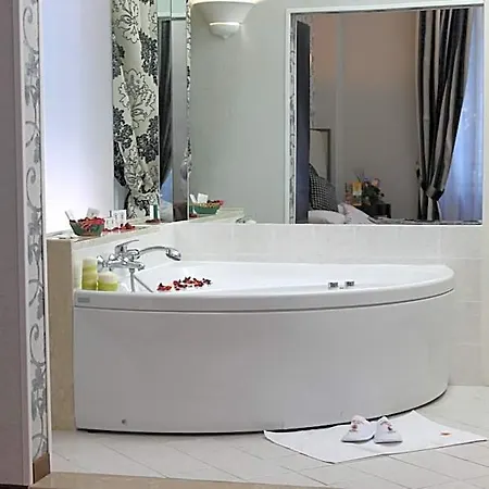 Otel Aricia
