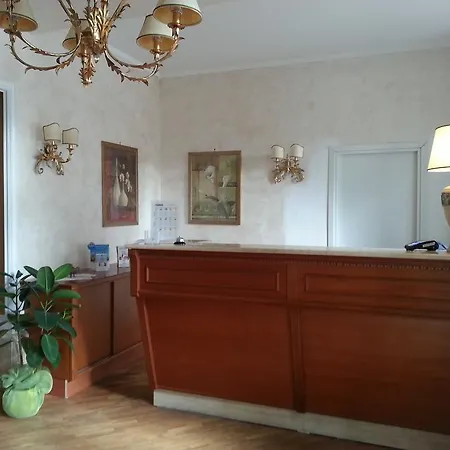 Aricia Hotel 3*