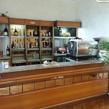 Hotel Aricia 3*